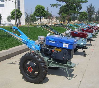 25 HP 2WD Hand Walking Tractor